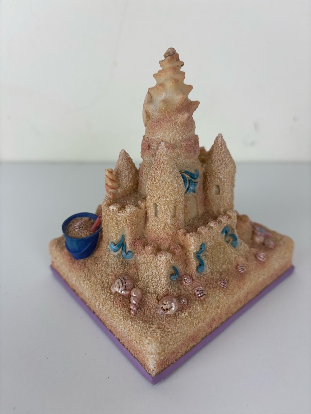 Jim Shore-Building Dreams-Sandcastle-Beach/Sand/Shells/Bucket - Picture 5 of 9